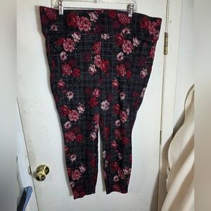 Torrid Plus Size 3R Ponte Pull-On Pixie Pink Roses Pants